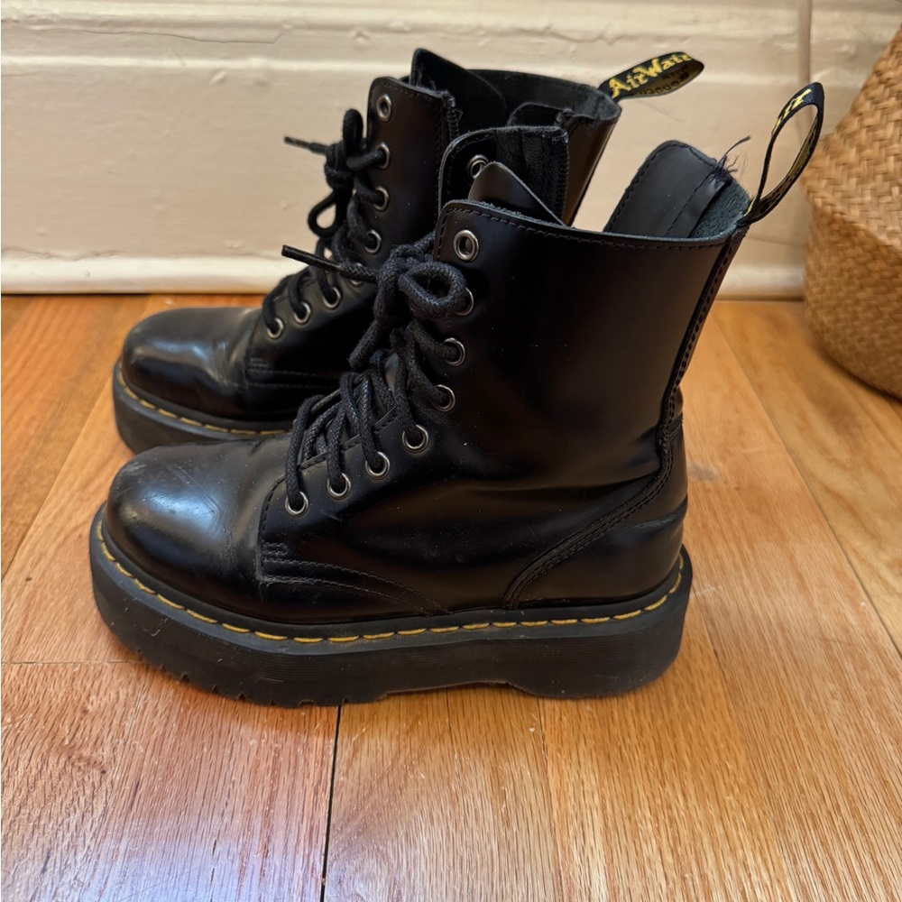 Doc Marten’s Jadon boot